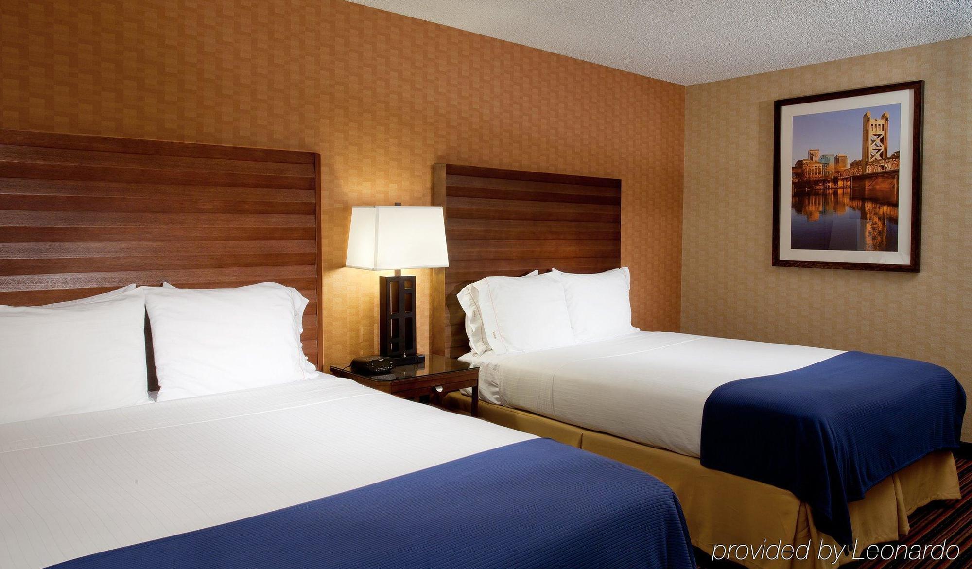 Holiday Inn Express Sacramento Convention Center Habitación foto